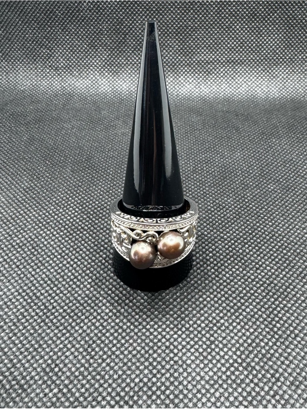 Vantel Pearls Silver-Tone Ring with Chocolate Brown Pearls